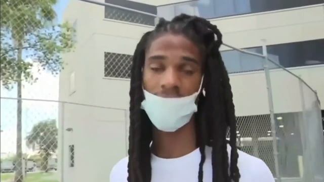 Criminal charges expected Monday against Miami Beach officers after rough arrests смотреть онлайн