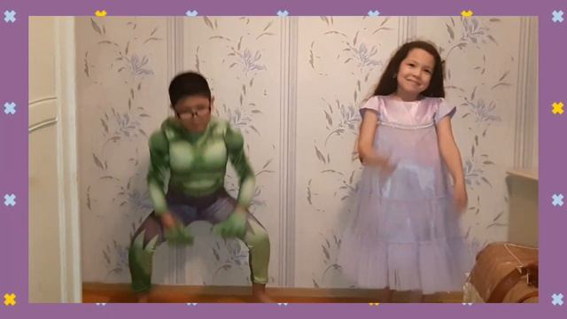 Baby Shark Челендж family shark наш танец