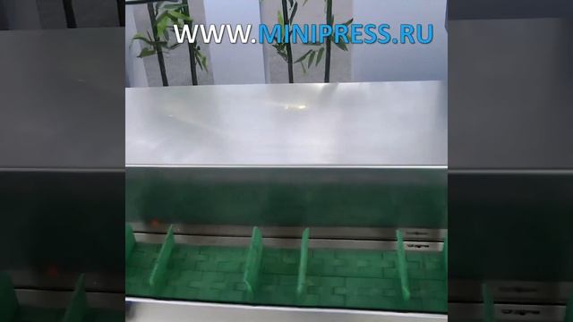 Автоматическое оборудование упаковки пластиковых бутылок картонную коробку