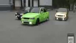 низкий таз громкий басс