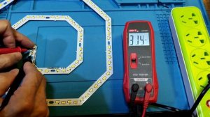 UNI-T UT659D LED TESTER CATII 300V.