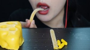 [ASMR] YELLOW DESSERTS, CHEESE CAKE, MACARON, JELLY 노란색 디저트 먹방 MUKBANG
