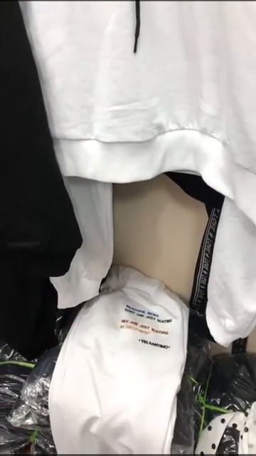 Одежда из Китая город Гуанчжоу оптом из рынка Дордой отправка