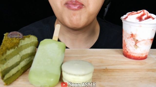 ASMR GREEN TEA CHOCOLATE ICE CREAM STARBUCKS CAKE STRAWBERRY MUKBANG 녹차, 딸기 편의점디저트 먹방 EATING SOUNDS смотреть онлайн