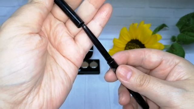 РАСХЛАМЛЕНИЕ ДЕКОРАТИВНОЙ КОСМЕТИКИ