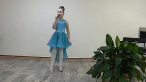 Алеева Елизавета_9 лет_"Снежинка" из к/ф "Чародеи"_сл. Л. Дербенев, муз. Е. Крылатов