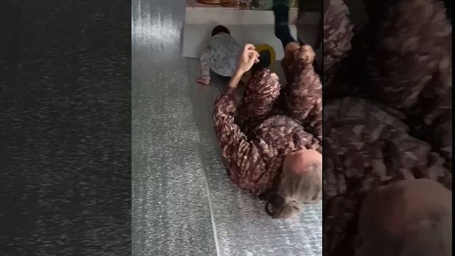 самое здоровое общение отца и дочки #отцыидети #здоровоедетство