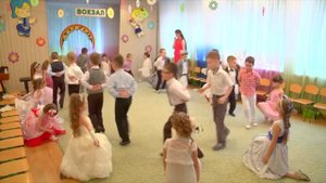 ВАЛЬС. ВИПУСКНИЙ У САДОЧКУ