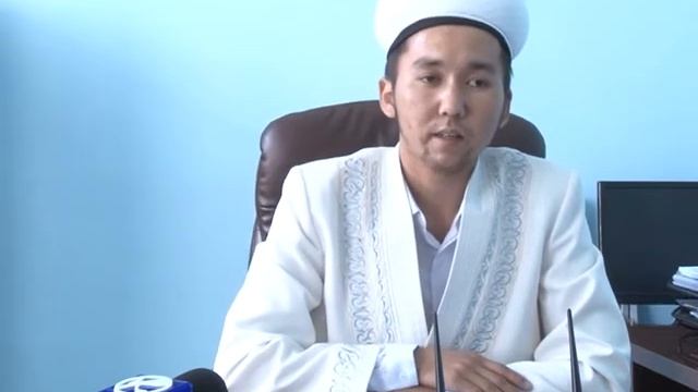 Әр адамға береке бермейтін істің бірі- өсімқорлық яғни пайыз болып табылады смотреть онлайн