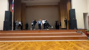 репетиция неонового номера на день учителя