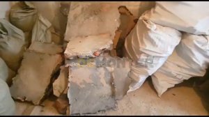 Мусор после демонтажа стяжки 11м2