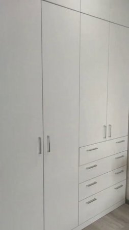 Светлая и функциональная мебель в частном доме, в Севастополе, от мебельной фабрики Компасс-Стиль