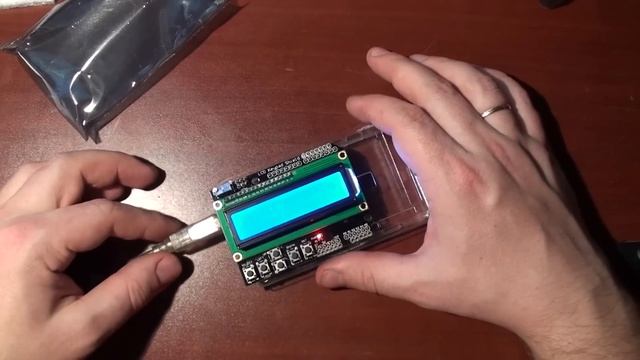 Привет с Китая LCD Keypad Shield LCD1602 смотреть онлайн