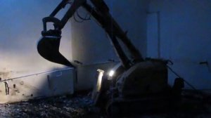 Brokk 330. Перемещения в помещении