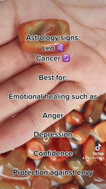 Crystal of the day 🔮: Carnelian ✨ смотреть онлайн