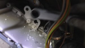 Ремонт стиральной машины Bosch Maxx4, замена нагревателя, помпы и амортизаторов.