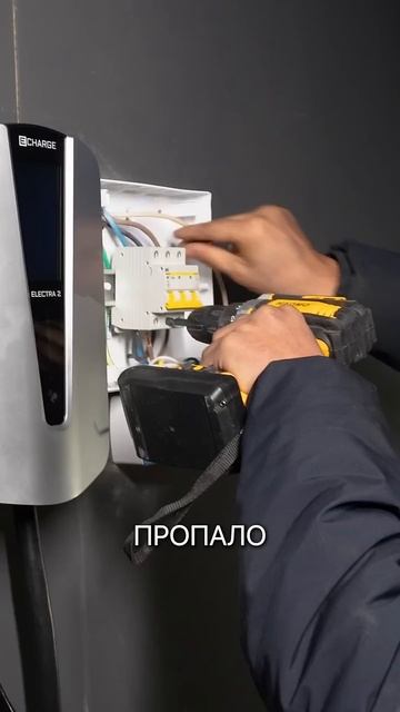 Как правильно заряжать Porsche Taycan Cross Turissmo смотреть онлайн