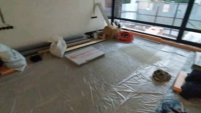 Стяжка пола в доме 300 кв толщина 10-12 см.