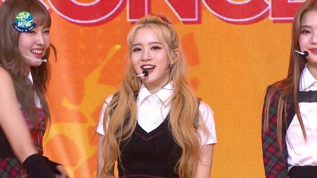 (ENG sub) STAYC(스테이씨) - 색안경(STEREOTYPE), ASAP [World is One 2021 CONCERT - 화제의 무대 다시보기]