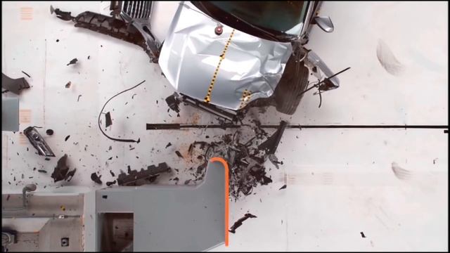 2019 BMW X5 vs Audi Q7 vs Volvo XC90 - CRASH TES смотреть онлайн