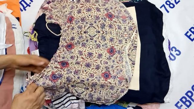 Мешок № 01861 .Футболки Женские. Крем . арт 3165 вес 17,5 кг. Кол-во 148 шт смотреть онлайн