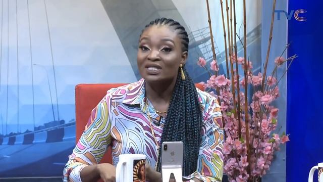 Small Boys Now Pl*cking Off Eyes Of Young Women Just To Drive Benz смотреть онлайн