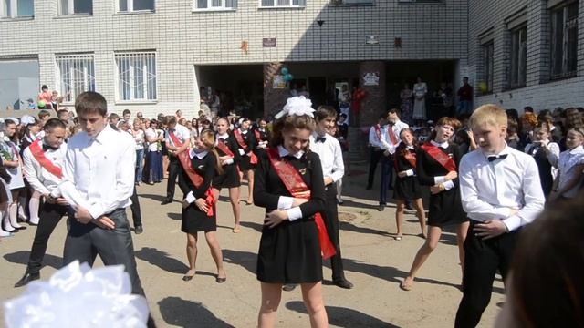 Последний звонок. выпуск 2014, 11А смотреть онлайн