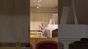 И.Х. Бах Рондо фа мажор. Исп. Докшина Мария и Олейникова Вероника.mp4