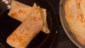 Лалагитес Фракиотики - Фракские греческие блинчики с корицей и сахаром.