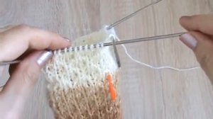 Очень простой узор спицами