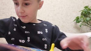 обзор на настольную игру викторина Думай и богатей.