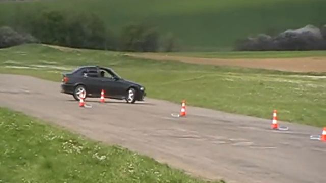 BMW E-36 318i смотреть онлайн