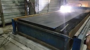 Плазменный стол. Режем металлическую деталь резервуара  плазмой с ЧПУ