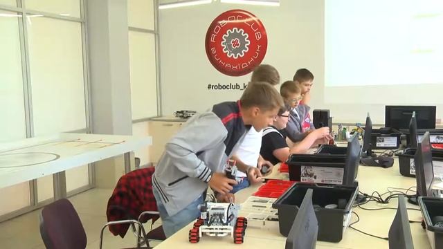 Робоклуб «Винахідник» відкрили у Хмельницькому. смотреть онлайн