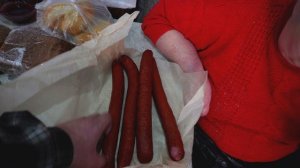 Пенсионерка пошла только за хлебом но купила колбасы на последние деньги с пенсии