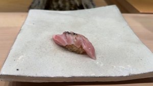 選び抜かれた食材、江戸前寿司を心ゆくまで - 鮨 よつ葉 - 【大阪】