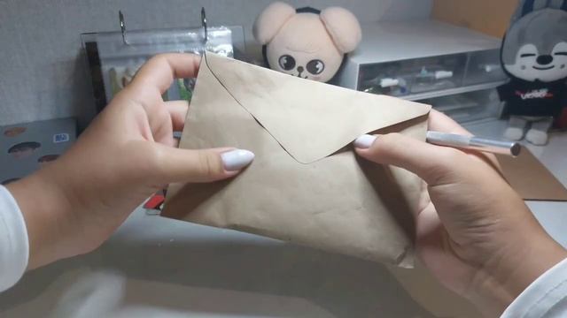 🫧Распаковка карт stray kids и bts🫧 смотреть онлайн