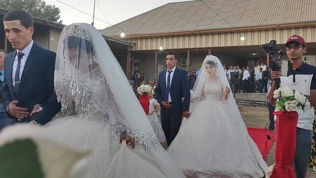 QAMASHIDA TO'YNI BOMBASI-BIR XONADONDA BIR KUNDA UCH KELINCHAKKA YOR-YOR AYTILDI_BUNAQASI KAMDAM KA смотреть онлайн