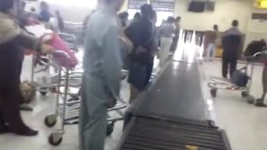 Охрененый аэропрт Медана - система выгрузки багажа