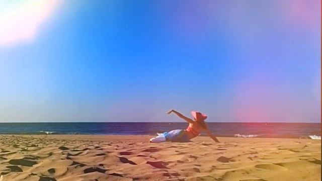 Sandy Maya's pop-fusion to the 80s hit Voyage, voyage by Desireless смотреть онлайн