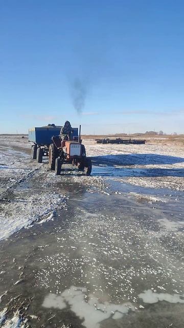 т-25 сильный трактор💪 смотреть онлайн