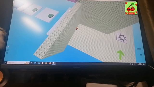 спелая вишенка и защитник котов и кошек убегают от гориллы😳! смотреть онлайн