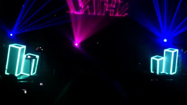 световое и лазерное шоу на семинаре смотреть онлайн