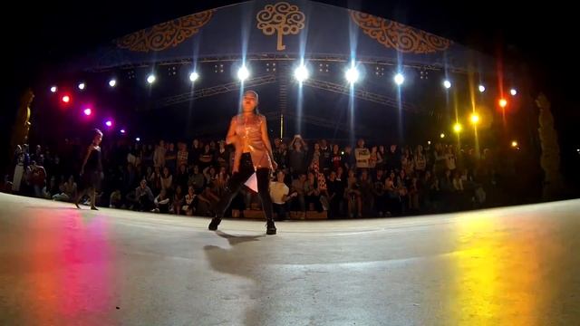 Liza Yakovenko vs Kymbat Imangalieva | Waacking Beginners | ISDS in Astana 2016 смотреть онлайн