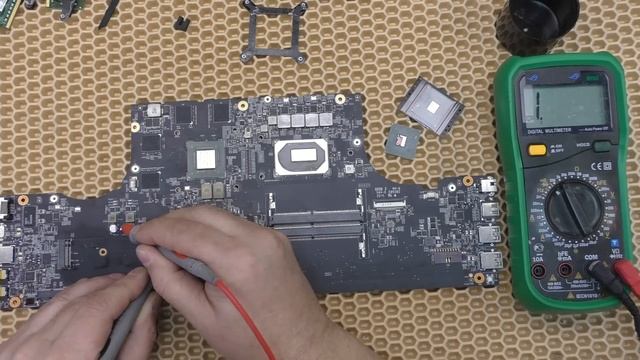 Убивцы из компьютерного сервиса и игровой MSI GF75 THIN10SCXR который самоубился в руках профилактов