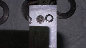Лада Веста, слетает трос включения передач