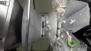 Фасовка сыра на весовом дозаторе