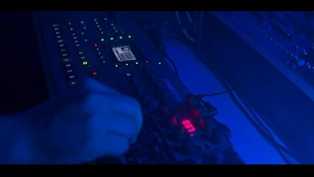 State Azure Lunar Glow - Ambient Performance (Elektron Octatrack, Korg Wavestate)