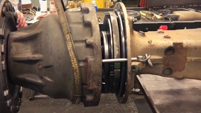 Final Drive Install | Volvo L110E Axle смотреть онлайн