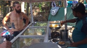 Уличная ЕДА Индии.Гоа. ПАНИ ПУРИ - вкусно ОЧЕНЬ! 30 РУБЛЕЙ ЗА СЕМЬ ШТУК.